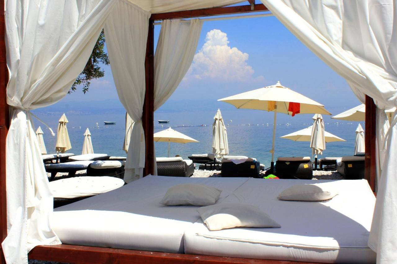 Apartments By The Sea Medveja, Opatija - 7720 Lovran Eksteriør billede