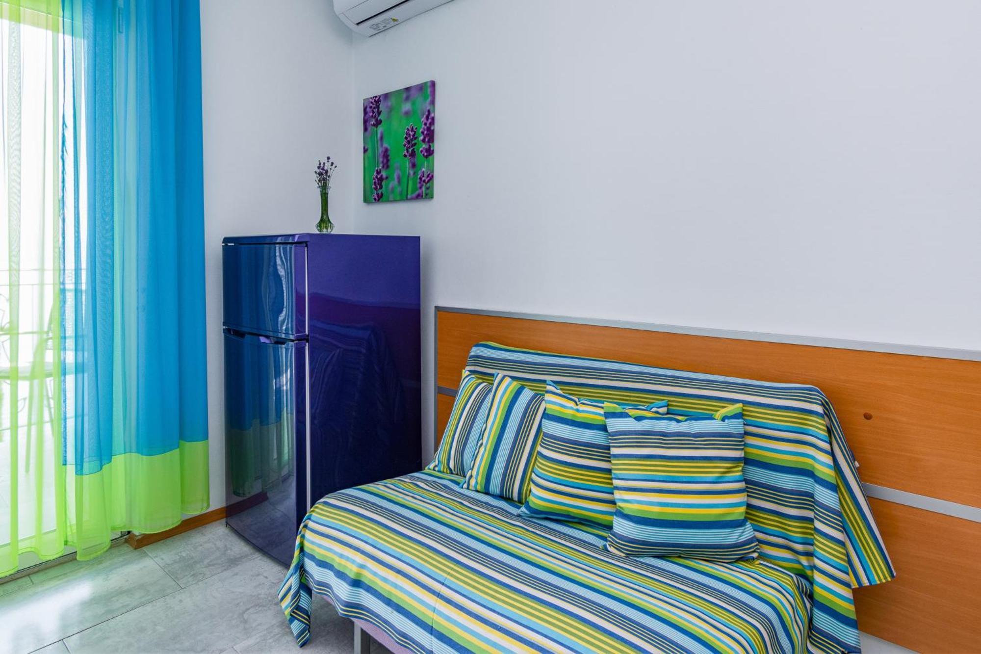 Apartments By The Sea Medveja, Opatija - 7720 Lovran Eksteriør billede